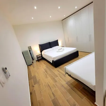 Grande Bilocale In Centro Per Famiglie-spiaggia Apartamento *